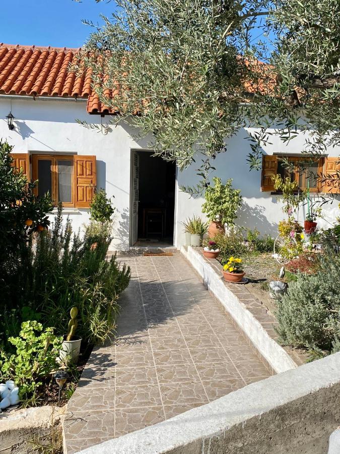 Kathy'S Rock House Villa Leonidio Exterior photo